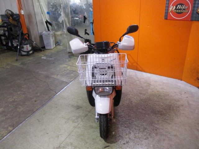 フロントから見てもこの通り状態グッド！ＮＥＷＳタイプですから純正でオプション満載の一台！！